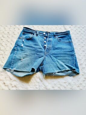 Levi’s 501 Premium Cutoff Shorts